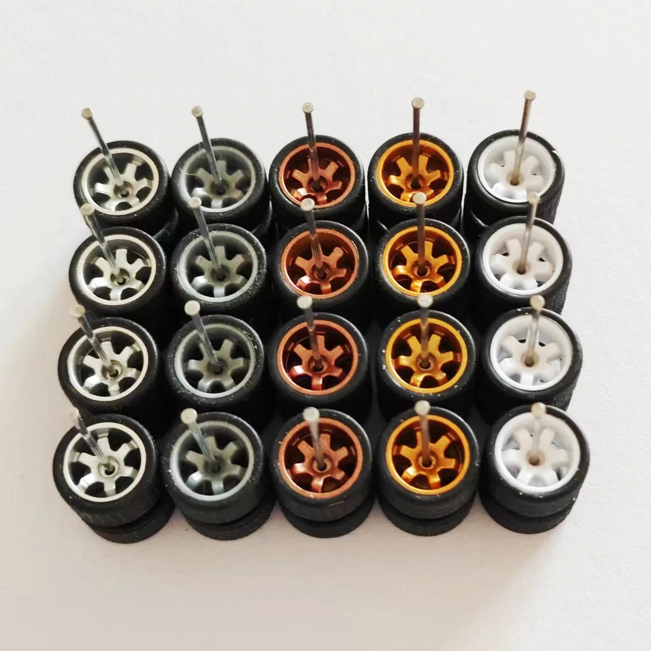 20pcs (10 Sets) 1/64 Alloy Wheels with Off-Road Tires – Modified for Matchbox, Domeka, Tomy Car Models