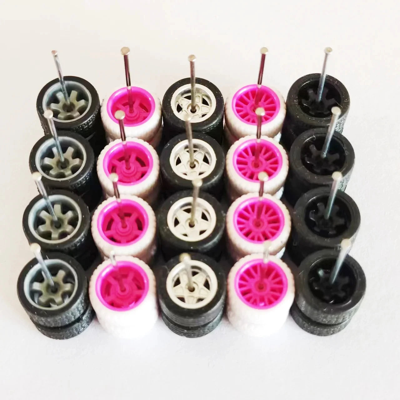 20pcs (10 Sets) 1/64 Alloy Wheels with Off-Road Tires – Modified for Matchbox, Domeka, Tomy Car Models