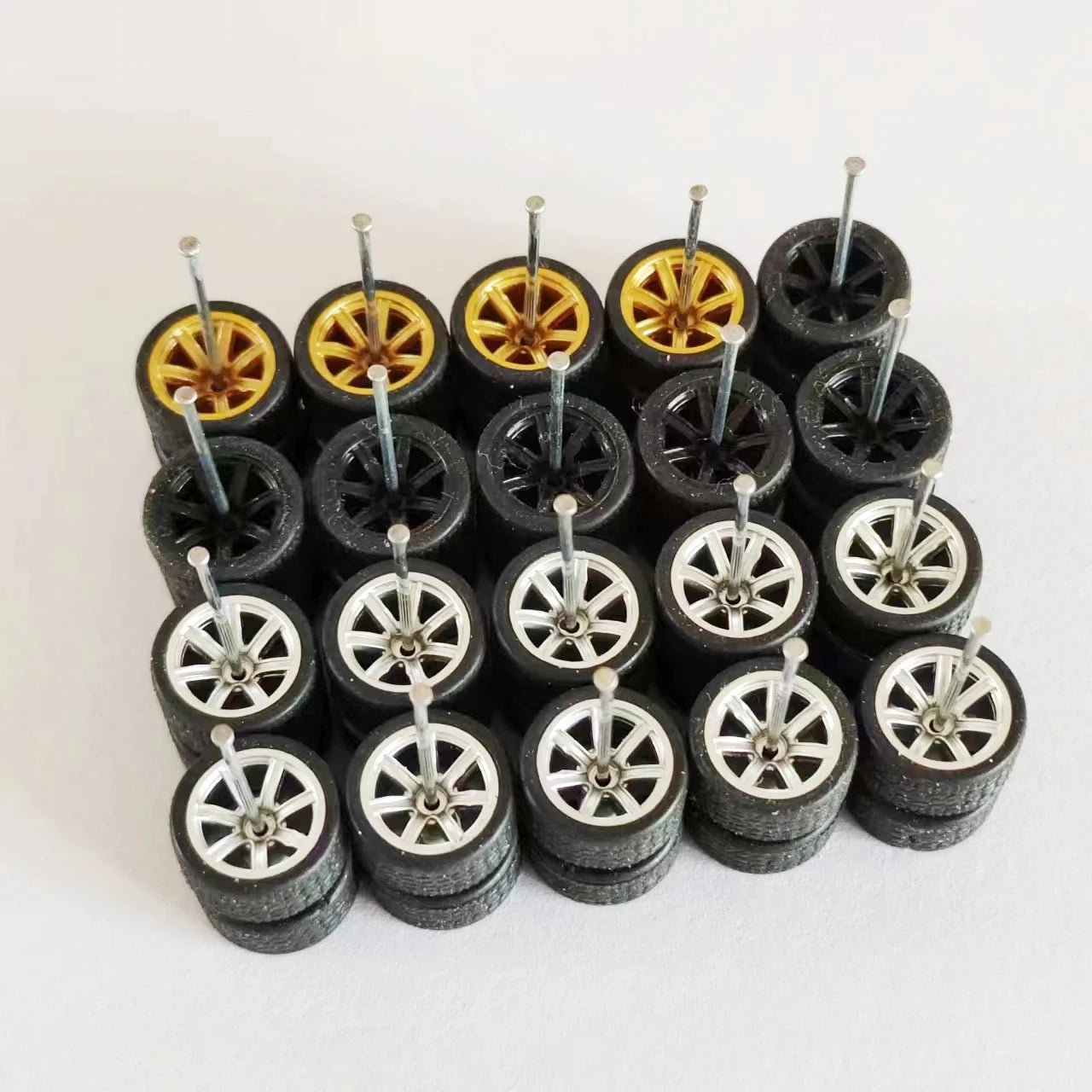 20pcs (10 Sets) 1/64 Alloy Wheels with Off-Road Tires – Modified for Matchbox, Domeka, Tomy Car Models